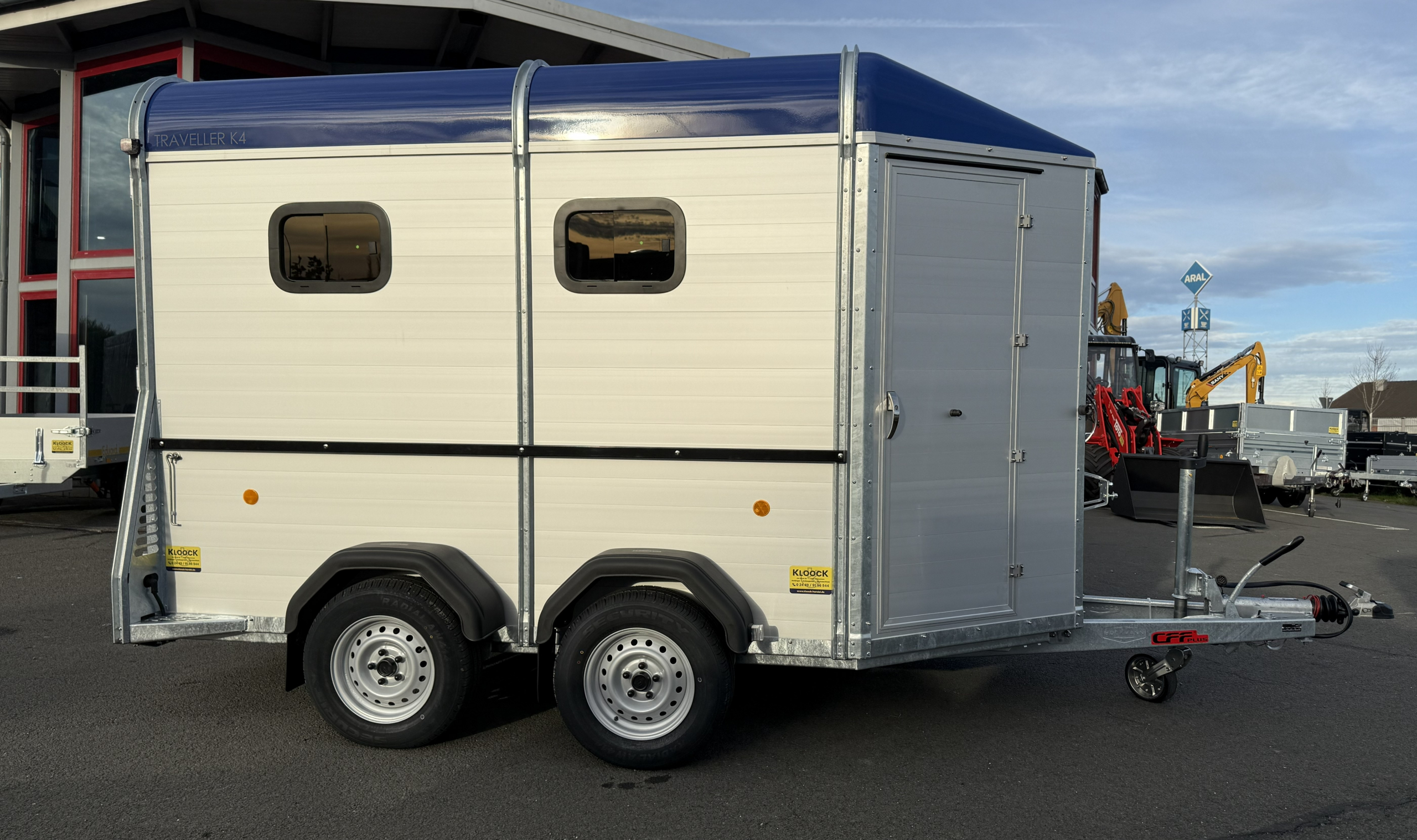 Böckmann Pferdeanhänger Traveller K4 2.700 kg – Bild 3