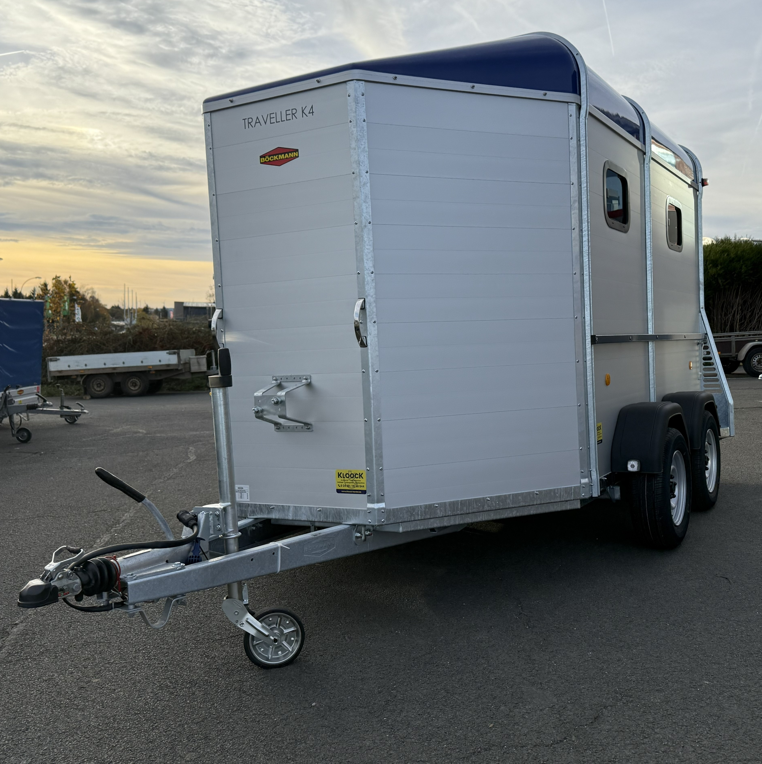 Böckmann Pferdeanhänger Traveller K4 2.700 kg – Bild 2