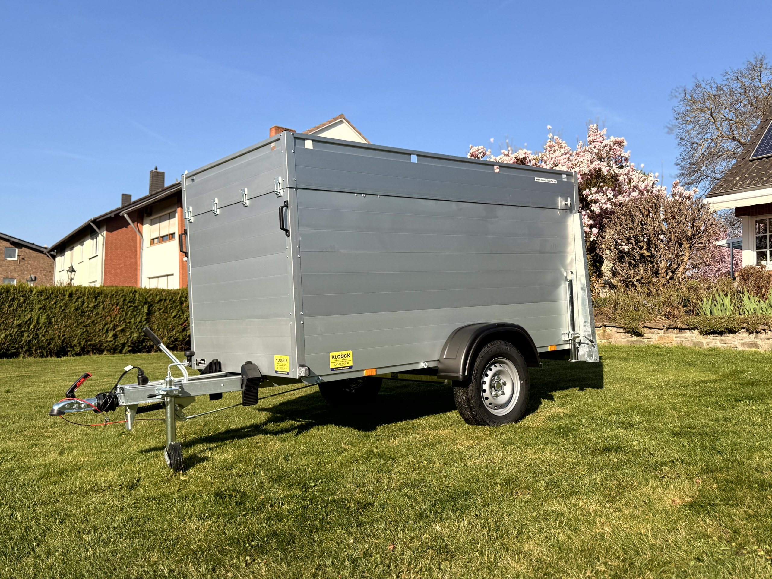 Anssems Kofferanhänger GTB 1200.251x126 VT2 1200 kg mit Rampe und Klappdeckel – Bild 4