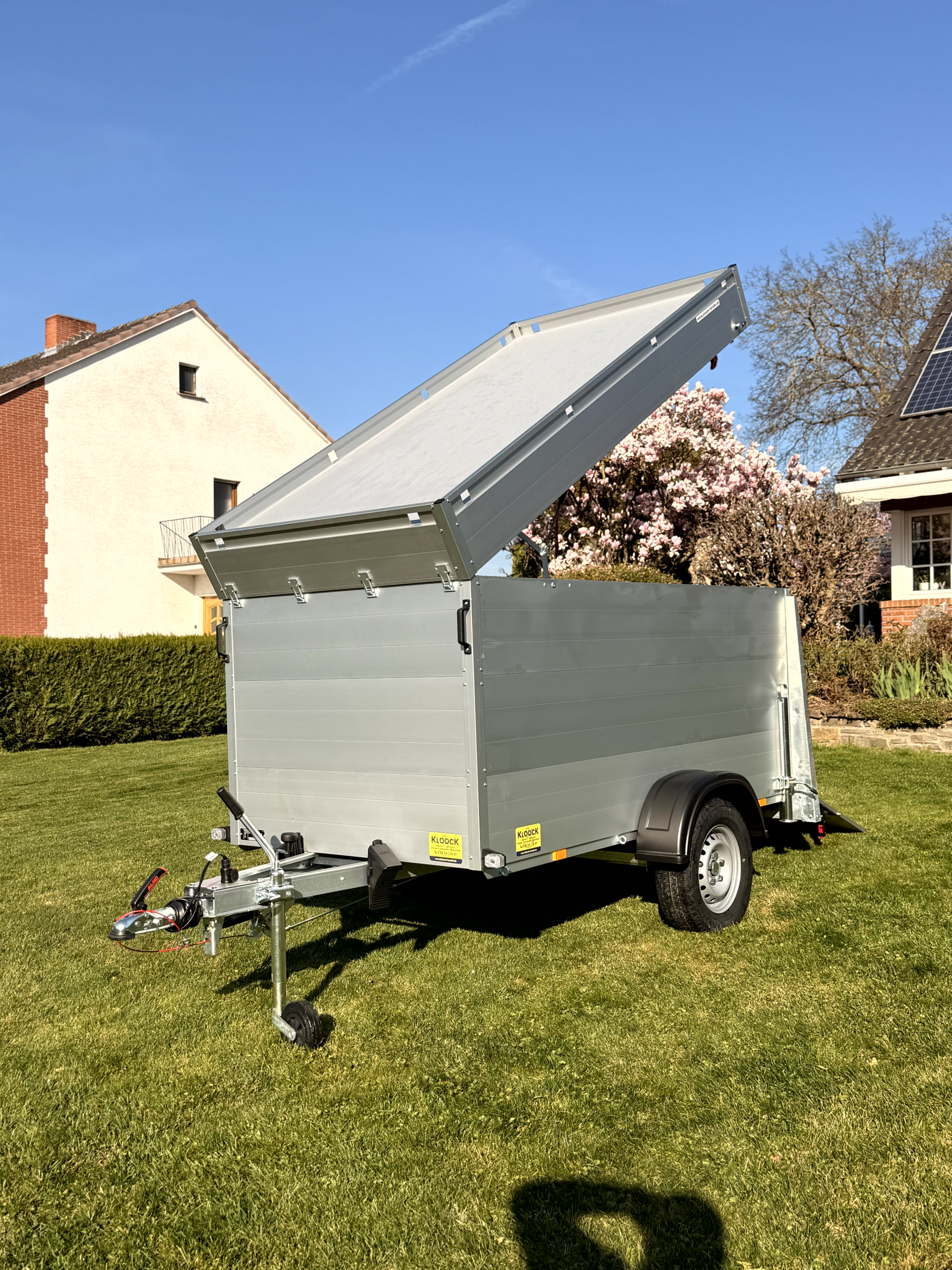 Anssems Kofferanhänger GTB 1200.251x126 VT2 1200 kg mit Rampe und Klappdeckel – Bild 5